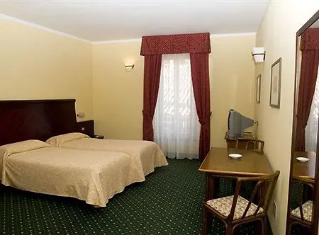 Отель Europalace Вербания
